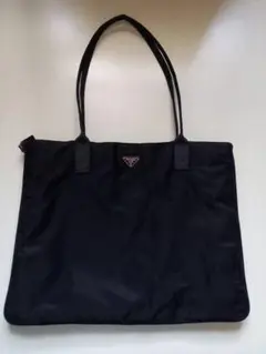 PRADA　トートバッグ　訳あり　素人リメイク品です！のサムネイル