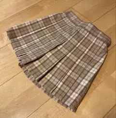 【美品】ユニクロ チェックプリーツミニスコート（120cm）