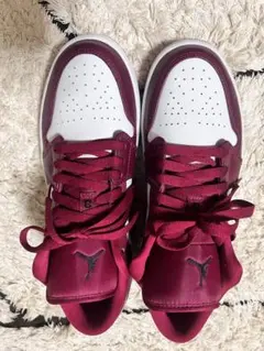 エアジョーダン ホワイト/バーガンディ