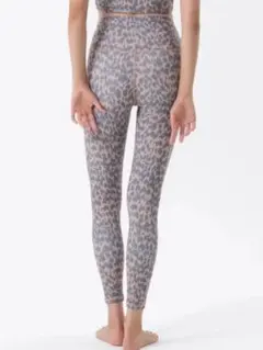 【新品未使用】 LAVA★SUKALA レオパードプリントベーシックレギンス