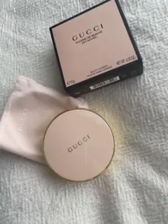 GUCCI プードル ドゥ ボーテ マット ナチュレル フェイスパウダーのサムネイル