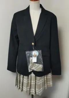 女児　テーラードスーツ　160のサムネイル