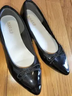 ❤️美品❤️NUOVO ブラック ポインテッドトゥ パンプスのサムネイル