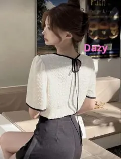 Dazy ホワイト 半袖Tシャツ XL