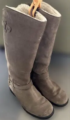 UGG/アグ/ロングブーツ/ムートン/レディース