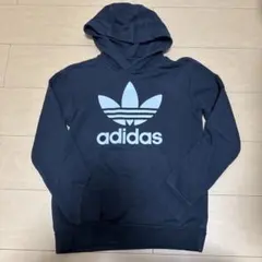 アディダス　キッズ　パーカー