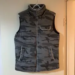 迷彩柄 グレー ダウンベスト Ｍサイズ　ブラウニー