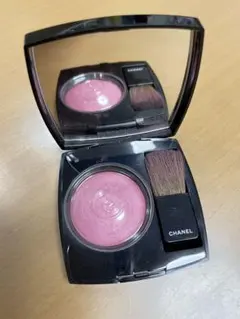 CHANEL JOUES CONTRASTE パウダーチーク ピンク