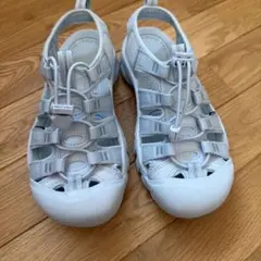 美品 KEEN キーン ニューポート サンダル ブルー 23cmのサムネイル