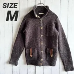スタンドカラー ニットカーディガン ウール リネン ウッドボタン ブラウン