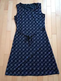 ローラアシュレイ