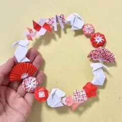 折り紙　リース　うさぎ　赤色　約15cm　飾り　和雑貨　ディスプレイ　兎