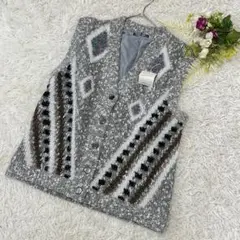 〝AUTRE MOI〟タグ付き未使用　ニットベスト　秋冬用　ミセス　M Lサイズ