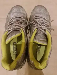 VETEMENTS SPIKE RUNNER 200 シルバー/ライム 270のサムネイル