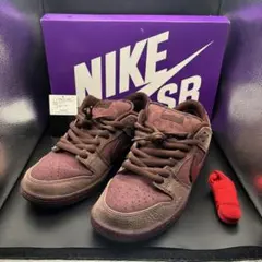 Nike SB Dunk Low バーガンディ
