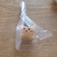 ちいかわ寿司　フィギュアキーホルダー　くりまんじゅう