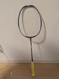 美品中古　ミズノバドミントンラケット　アクロスピード7