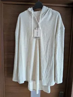 shushu 未使用 オートミール フード付きパーカー