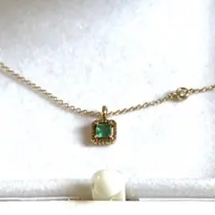 スタージュエリー　K18 ダイヤ エメラルド　スクエアネックレス　ゴールド