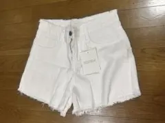 ★新品(未使用)ホワイト デニムショートパンツ M