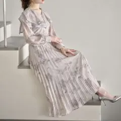 【美品】トッコクローゼット ビッグカラーフラワープリントプリーツワンピース 青