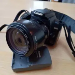 EOSKissX3EF-S18-55mm IS充電器付 デジタル一眼SS102 - メルカリ