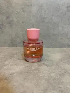 ZARA WONDER ROSE OBSESSION 香水のサムネイル