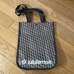 Item thumbnail for item 9e75da9b-35a6-4d80-bba9-437471e493fd