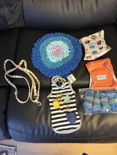 ドッグシューズ、服、おもちゃ