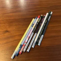 アニメデザイン鉛筆 8本セット(赤あり)