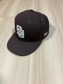New Era 59FIFTY SDロゴ ブラウンキャップ