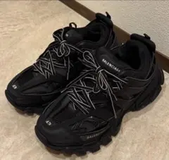 正規品　BALENCIAGA Track 43 ブラックのサムネイル
