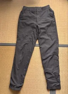 ユニクロ　防寒ズボン