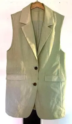 ≪フリーサイズ≫【送料込み700円】ベージュ　ゆったり　ベスト　ジレ
