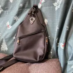 ブラック スリングバッグ 2ポケット