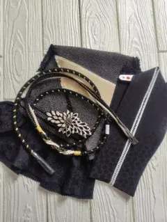 帯揚げ　帯締め　重ね衿　黒　白　金　振袖用　成人式　総絞り