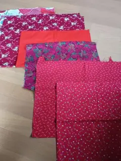 赤い生地セット（花柄・リボン柄）まとめ売り