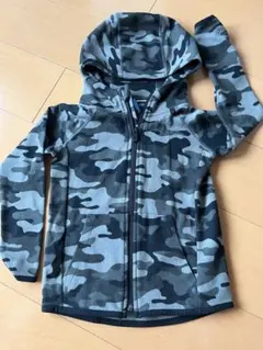 【売り切り】未使用！Gap 105㌢パーカー迷彩柄