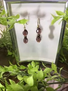 2 クリスタル風ビーズの手作りピアス