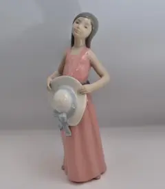 リヤドロ スペイン Bashful Girl 内気な女の子 少女 陶磁器人形 リヤドロ スペイン Bashful Girl 内気な女の子 少女 陶磁器人形