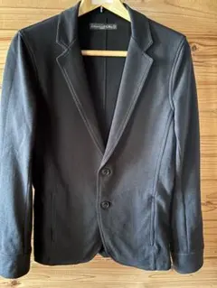 黒 テーラードジャケット 2ボタン