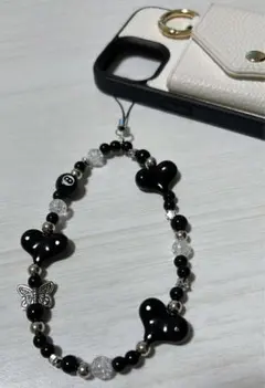 ビーズストラップ　韓国　ハート　蝶　黒　ビーズキーホルダー　携帯ストラップ