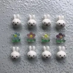 ネイルパーツ ミッフィ A42ツヤけしフラワー