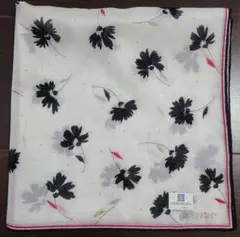 【美品】GIVENCHY ハンカチ 3枚セット 花柄のサムネイル
