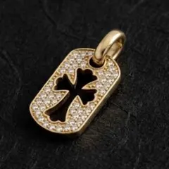 22K ドッグタグ カットアウトクロス パヴェ CZ チャーム ゴールド 22K ドッグタグ カットアウトクロス パヴェ CZ チャーム ゴールド