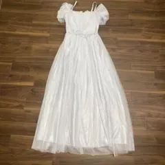 ホワイトロングドレス フリル付き