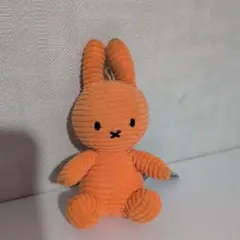 BON TON TOYS ミッフィー　オレンジ　キーホルダー