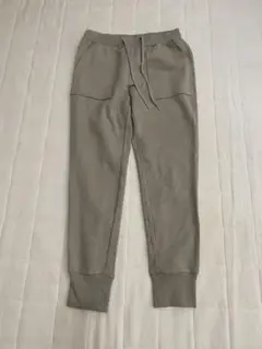 美品GU スエットパンツ　ベージュ