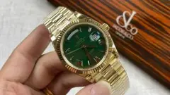 グリーン アナログ時計 金属ベルト