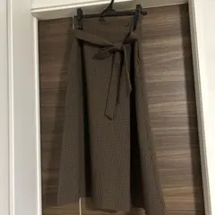 ブラウンチェック セミタイトスカート